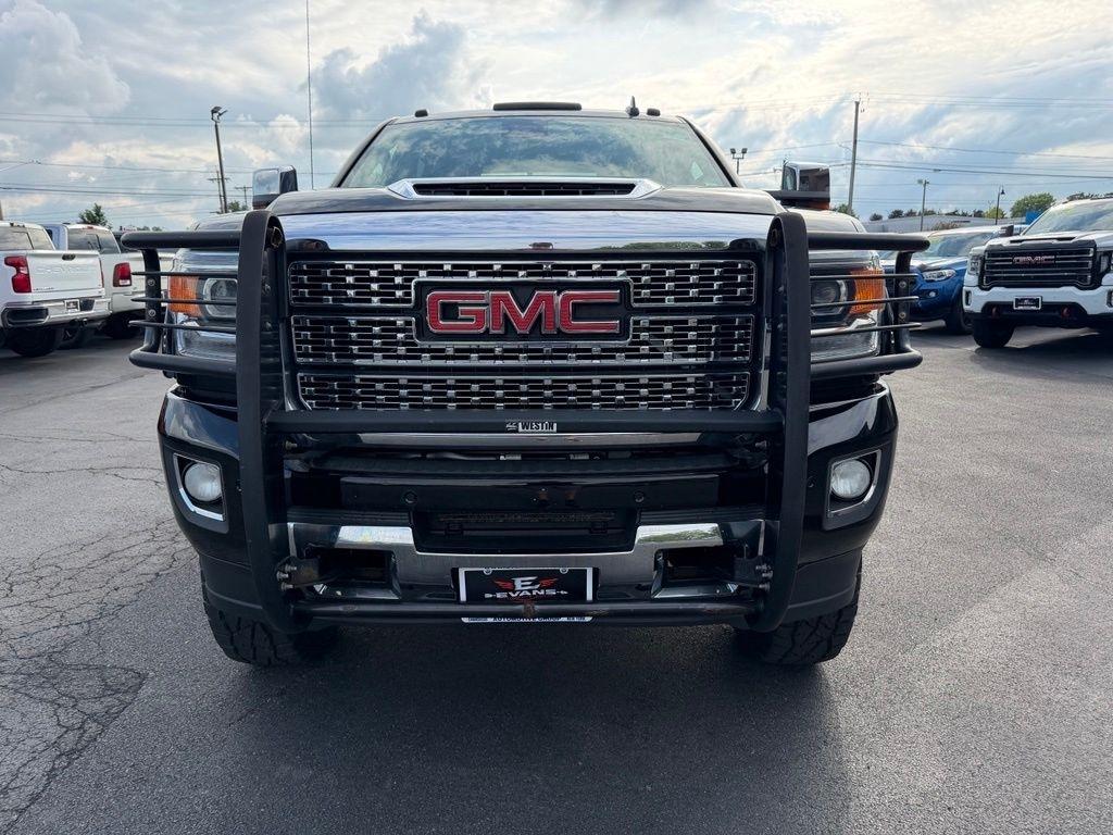 GMC Sierra 2500HD Denali Crew Cab 4WD 2018