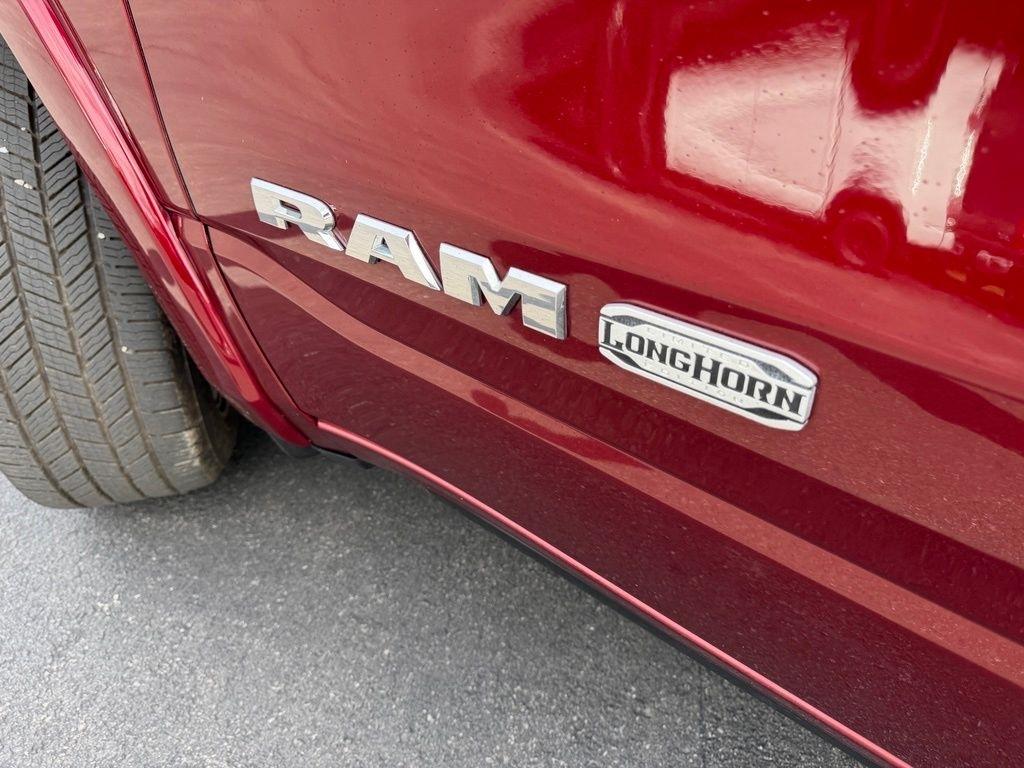 RAM 1500 Longhorn Crew Cab SWB 4WD 2022