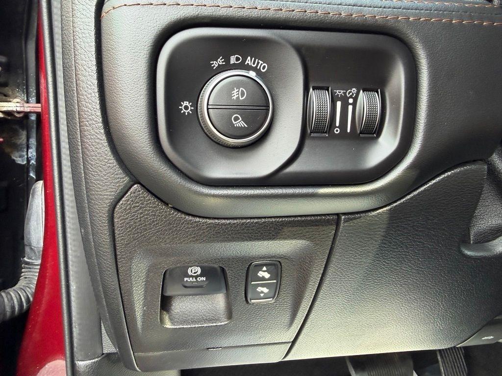 RAM 1500 Longhorn Crew Cab SWB 4WD 2022