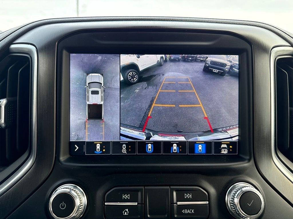 GMC Sierra 1500 AT4 Crew Cab 4WD 2021