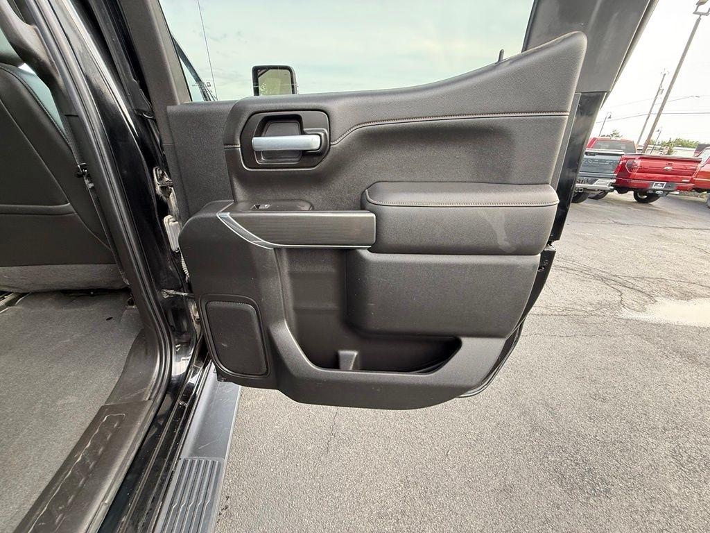 GMC Sierra 1500 AT4 Crew Cab 4WD 2021