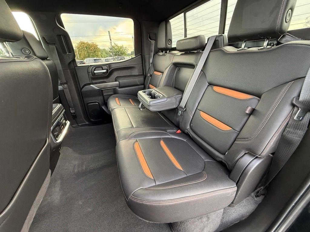 GMC Sierra 1500 AT4 Crew Cab 4WD 2021