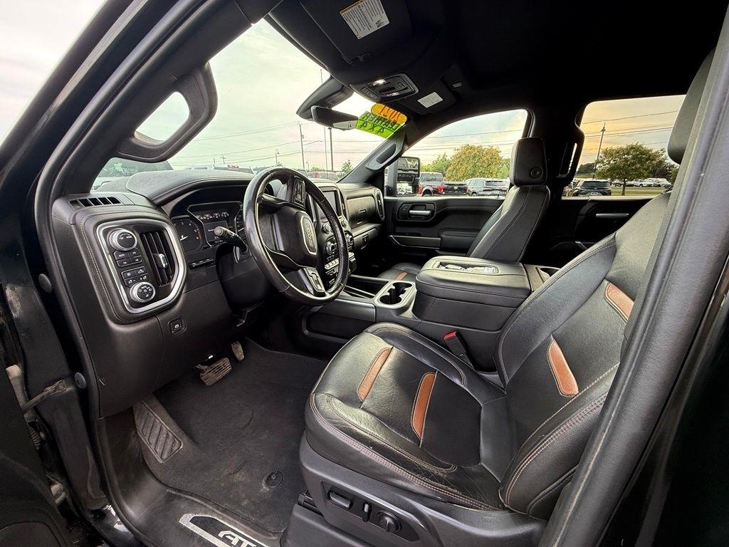 GMC Sierra 1500 AT4 Crew Cab 4WD 2021
