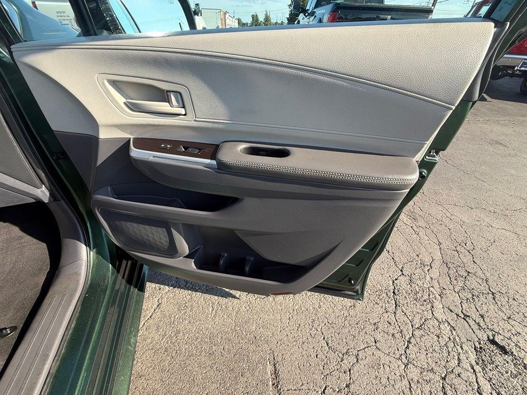 Toyota Sienna LE 8-Passenger 2023
