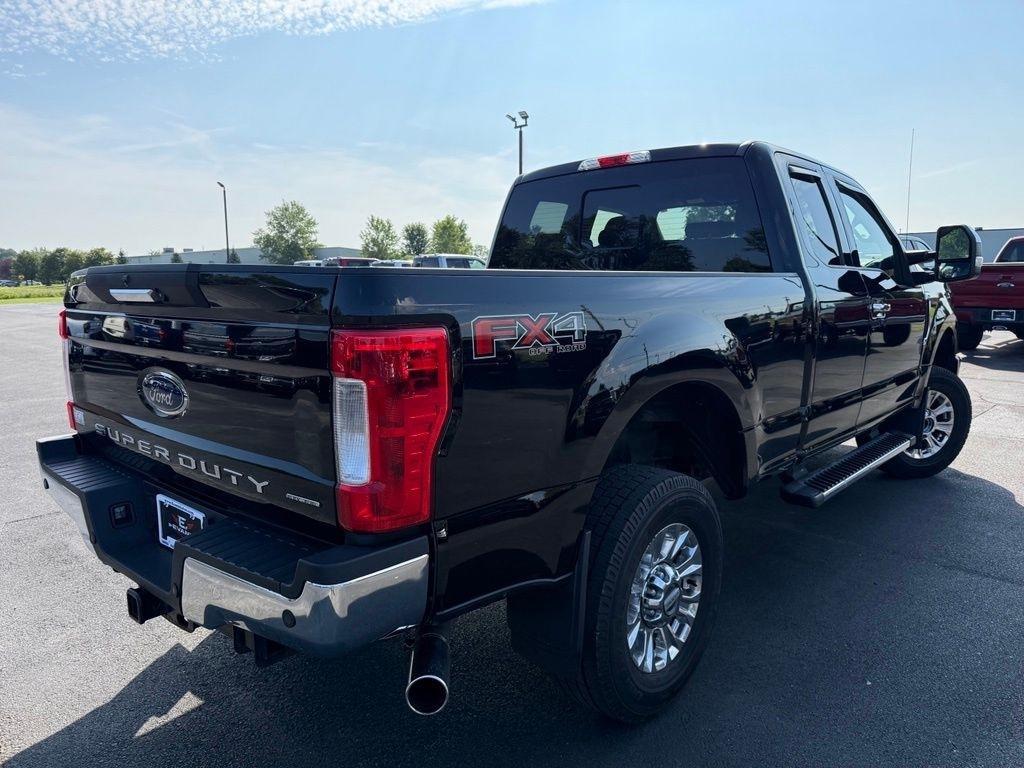 Ford F-250 SD Lariat SuperCab 4WD 2017