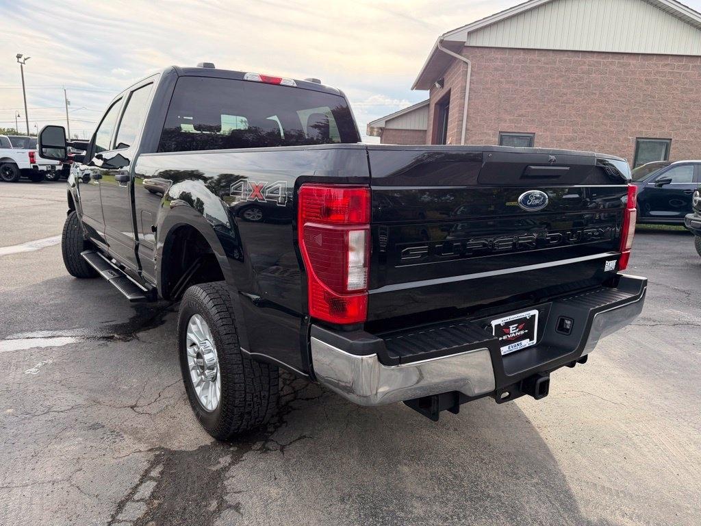 Ford F-250 SD XLT Crew Cab 4WD 2022