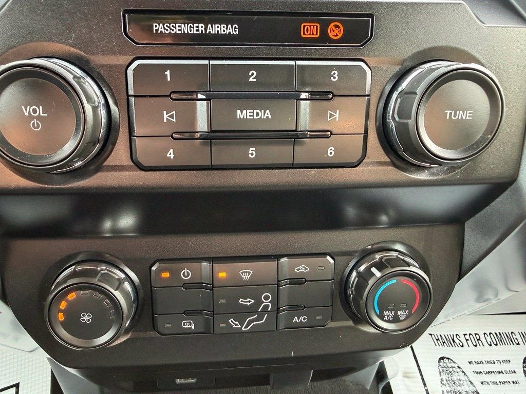 Ford F-250 SD XLT Crew Cab 4WD 2022