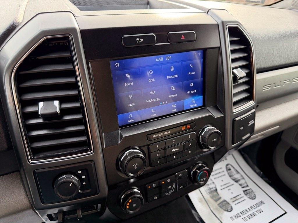 Ford F-250 SD XLT Crew Cab 4WD 2022