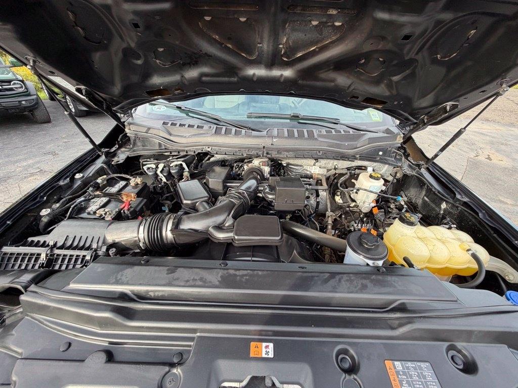 Ford F-250 SD XLT Crew Cab 4WD 2022