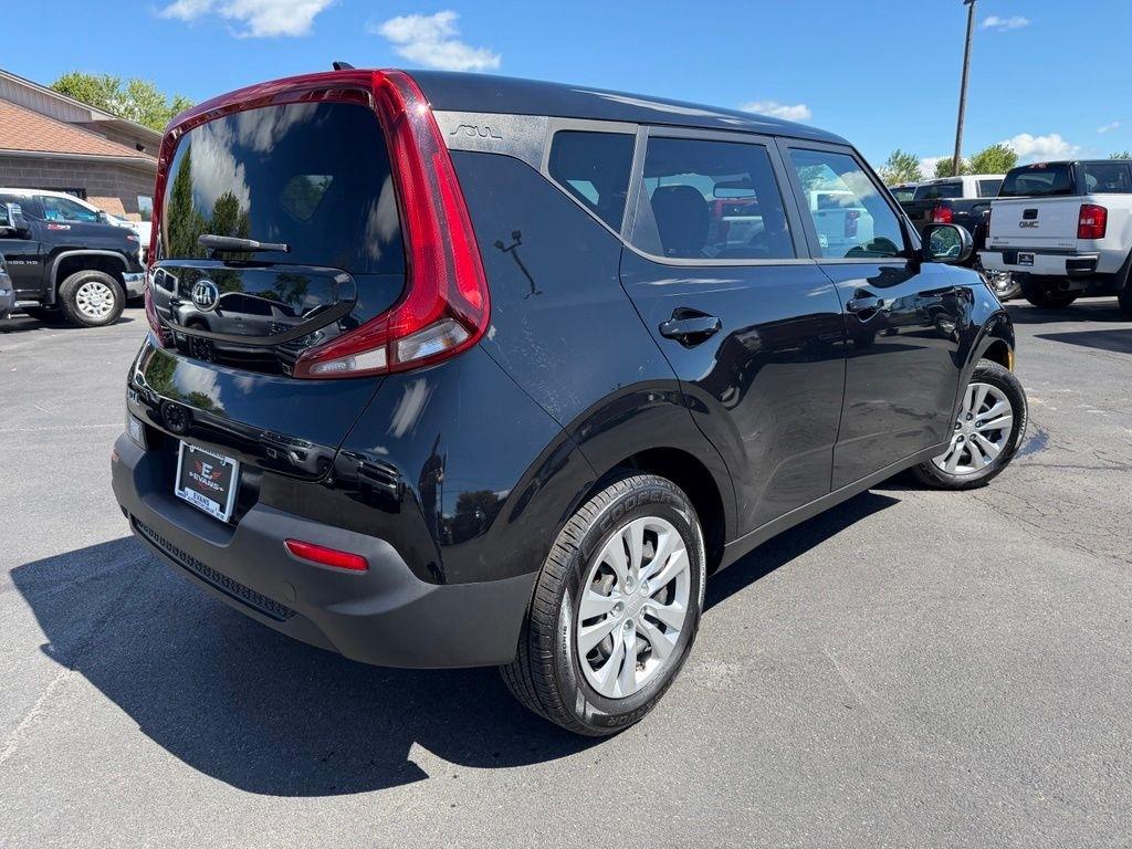 Kia Soul LX CVT 2021