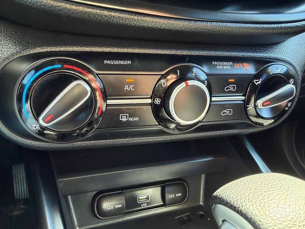 Kia Soul LX CVT 2021