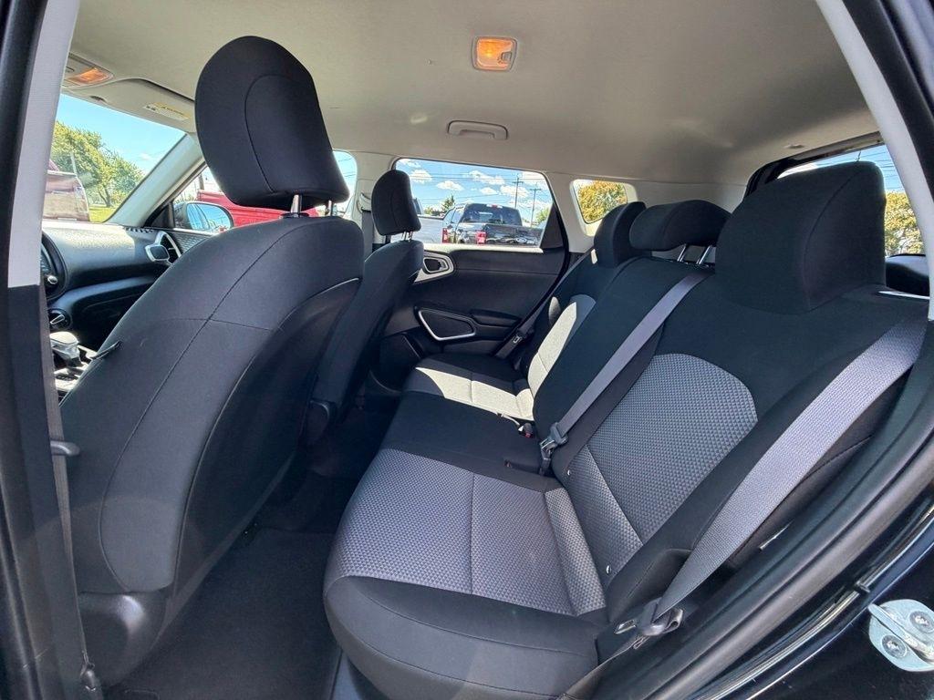 Kia Soul LX CVT 2021