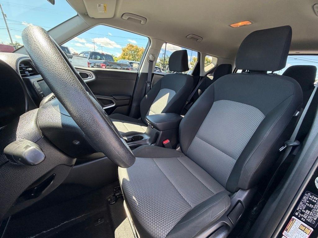 Kia Soul LX CVT 2021