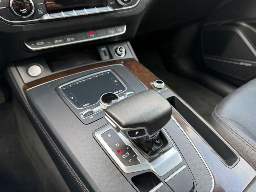Audi Q5 2.0T Premium Plus quattro 2019