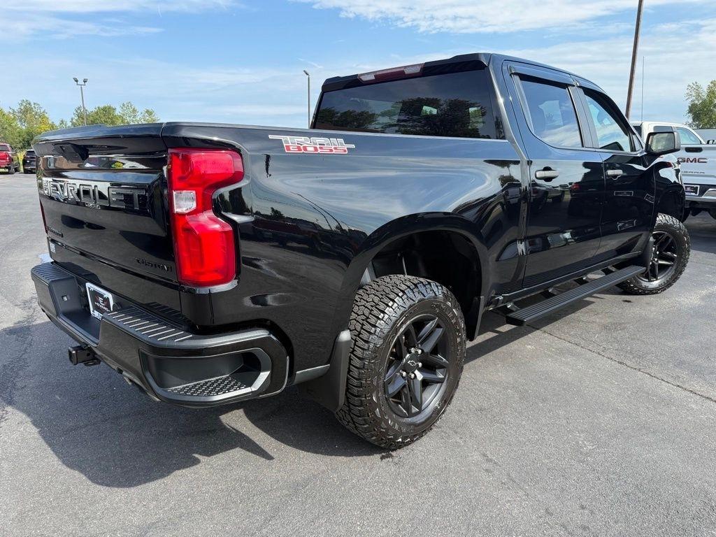 Chevrolet Silverado 1500 Custom Trail Boss Crew Cab Long Box 4WD 2020