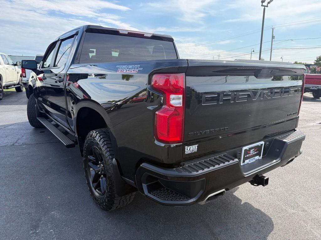 Chevrolet Silverado 1500 Custom Trail Boss Crew Cab Long Box 4WD 2020