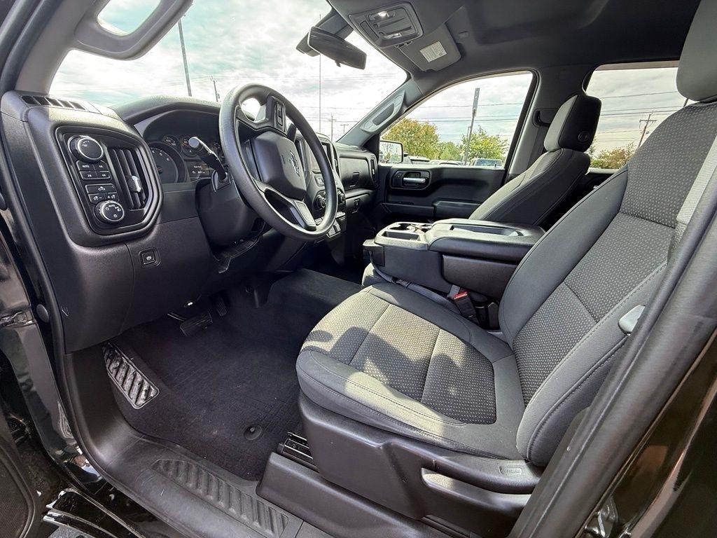 Chevrolet Silverado 1500 Custom Trail Boss Crew Cab Long Box 4WD 2020