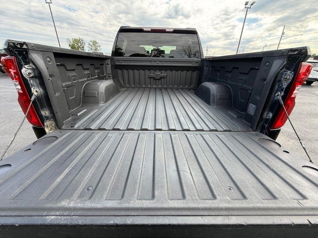 Chevrolet Silverado 1500 Custom Trail Boss Crew Cab Long Box 4WD 2020