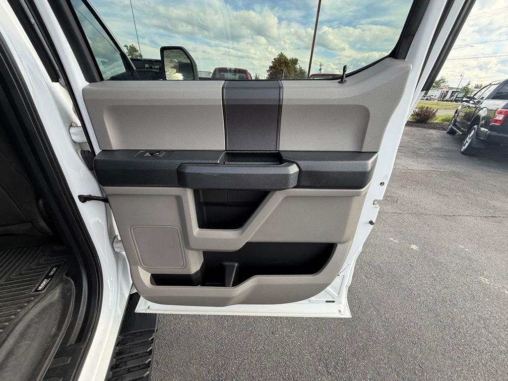Ford F-150 XL SuperCrew 5.5-ft. Bed 4WD 2019