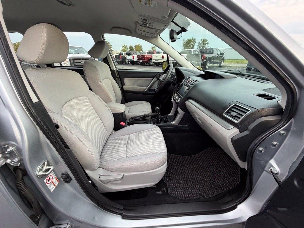 Subaru Forester 2.5i PZEV 6M 2016