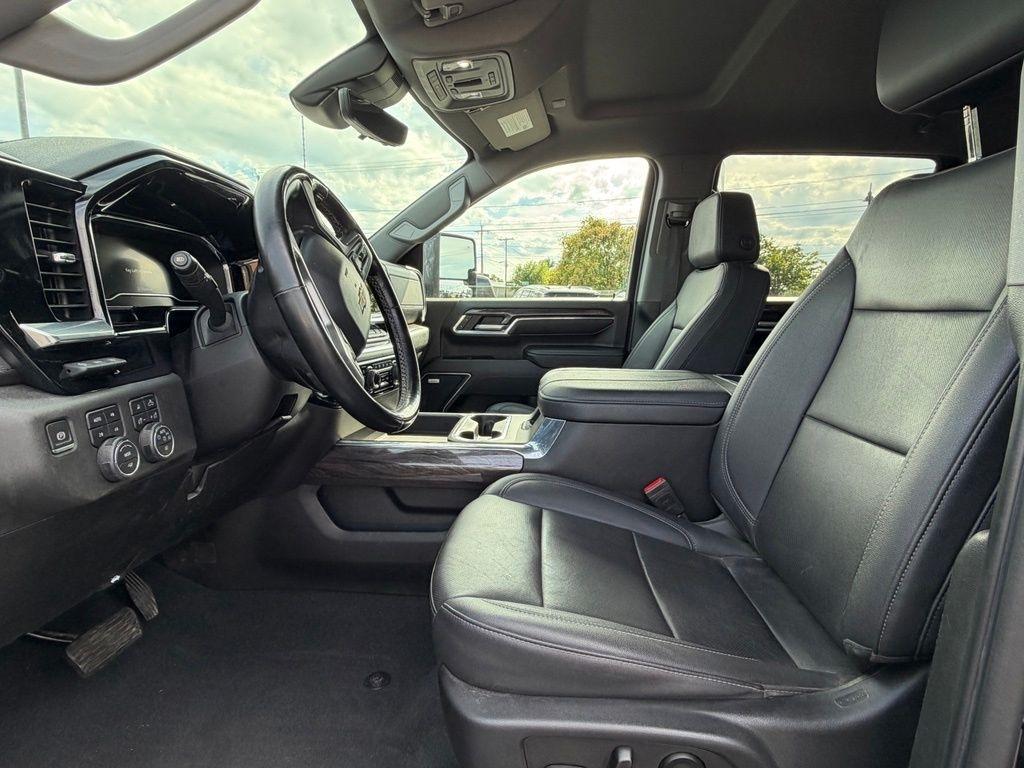 Chevrolet Silverado 2500HD LTZ Crew Cab Long Box 4WD 2024