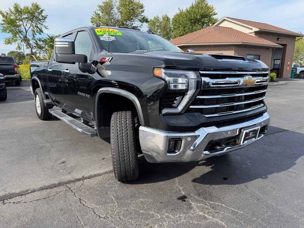 Chevrolet Silverado 2500HD LTZ Crew Cab 4WD 2024