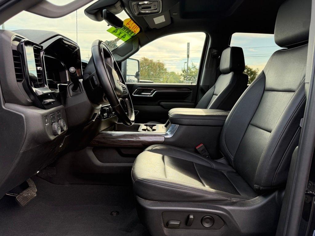 Chevrolet Silverado 2500HD LTZ Crew Cab 4WD 2024