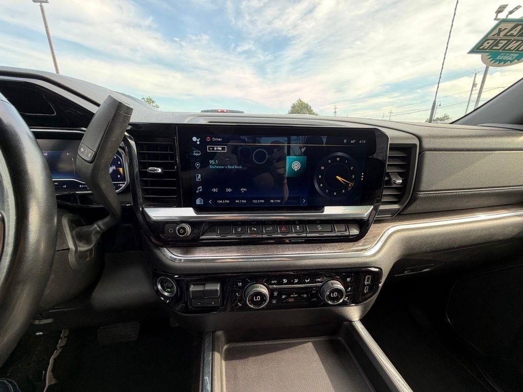 Chevrolet Silverado 2500HD LTZ Crew Cab 4WD 2024