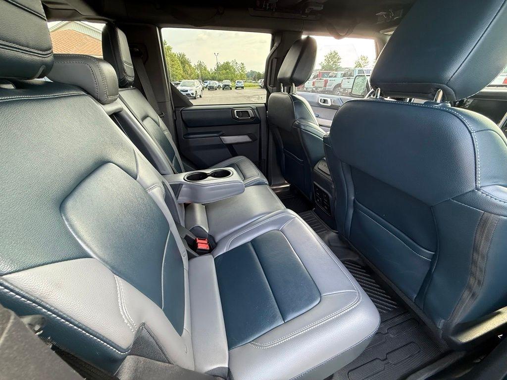 Ford Bronco Outer Banks 4-Door w/Advanced 2022