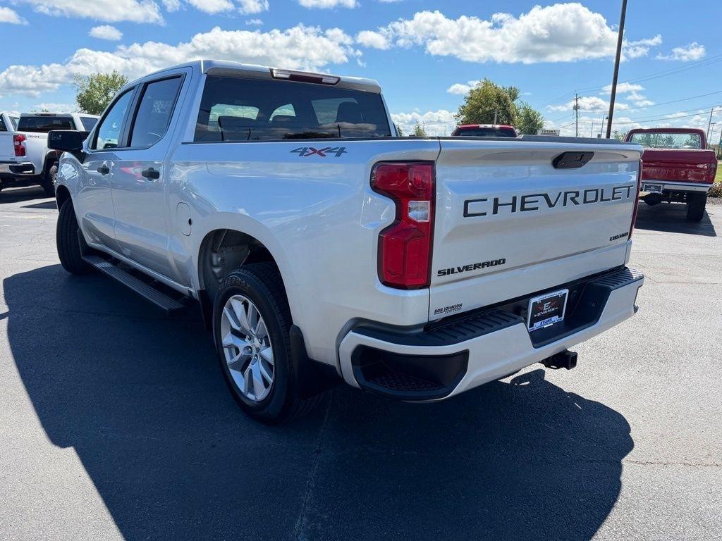 Chevrolet Silverado 1500 Custom Crew Cab Long Box 4WD 2021