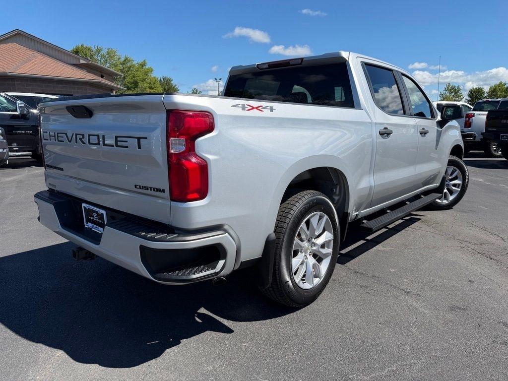Chevrolet Silverado 1500 Custom Crew Cab Long Box 4WD 2021