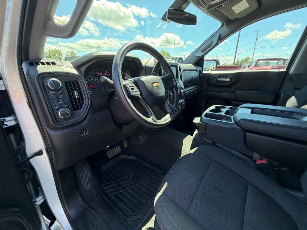 Chevrolet Silverado 1500 Custom Crew Cab Long Box 4WD 2021