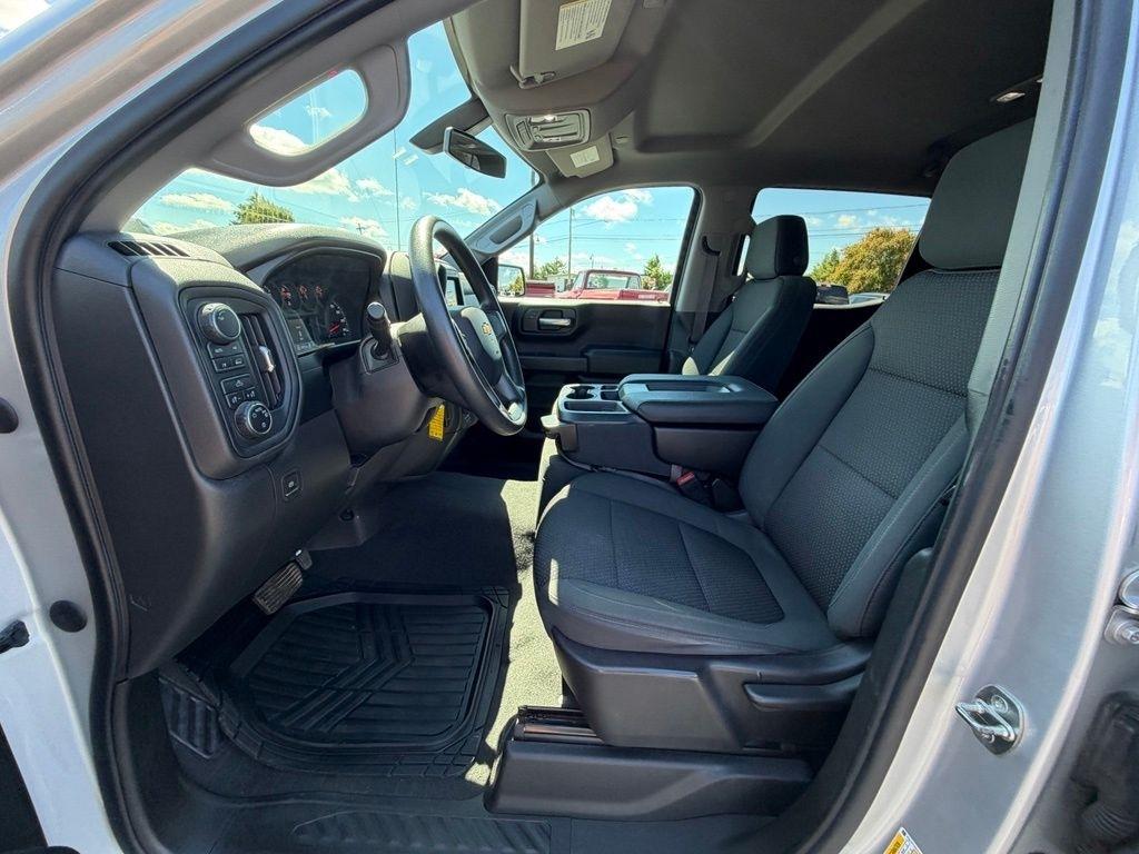 Chevrolet Silverado 1500 Custom Crew Cab Long Box 4WD 2021