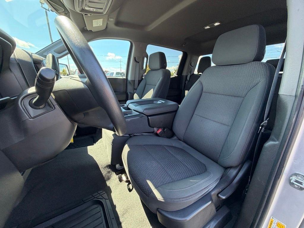 Chevrolet Silverado 1500 Custom Crew Cab Long Box 4WD 2021
