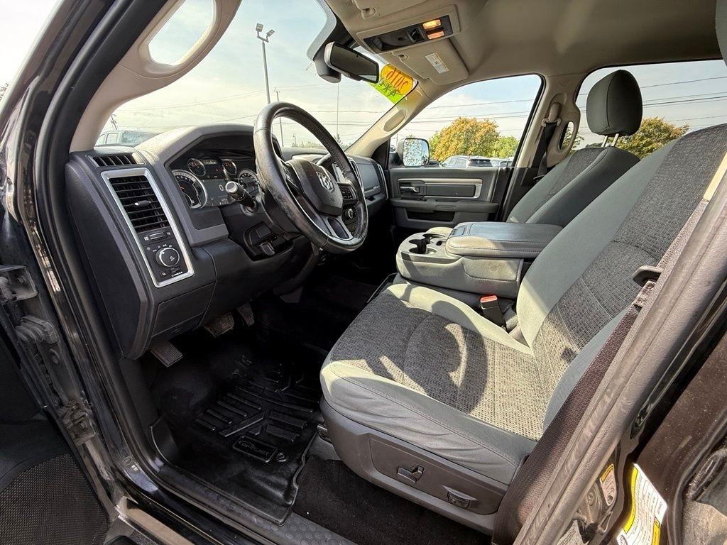 RAM 2500 SLT Crew Cab SWB 4WD 2016
