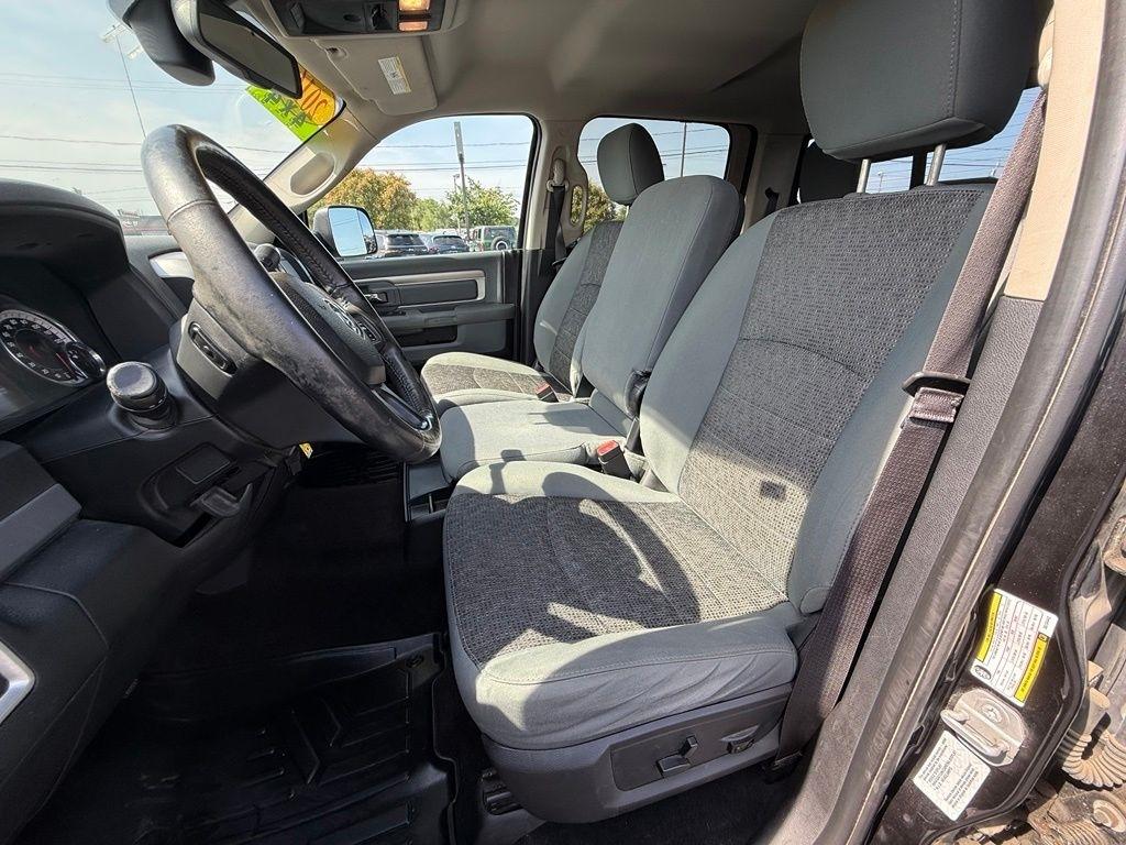 RAM 2500 SLT Crew Cab SWB 4WD 2016