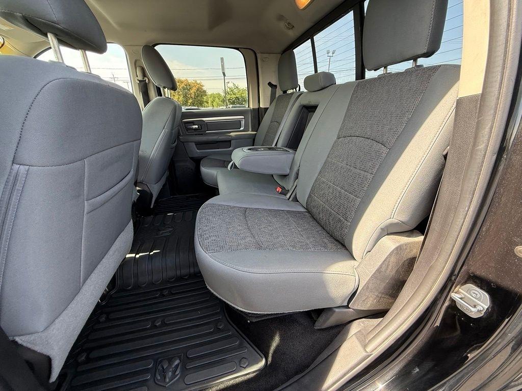 RAM 2500 SLT Crew Cab SWB 4WD 2016
