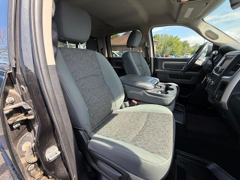 RAM 2500 SLT Crew Cab SWB 4WD 2016