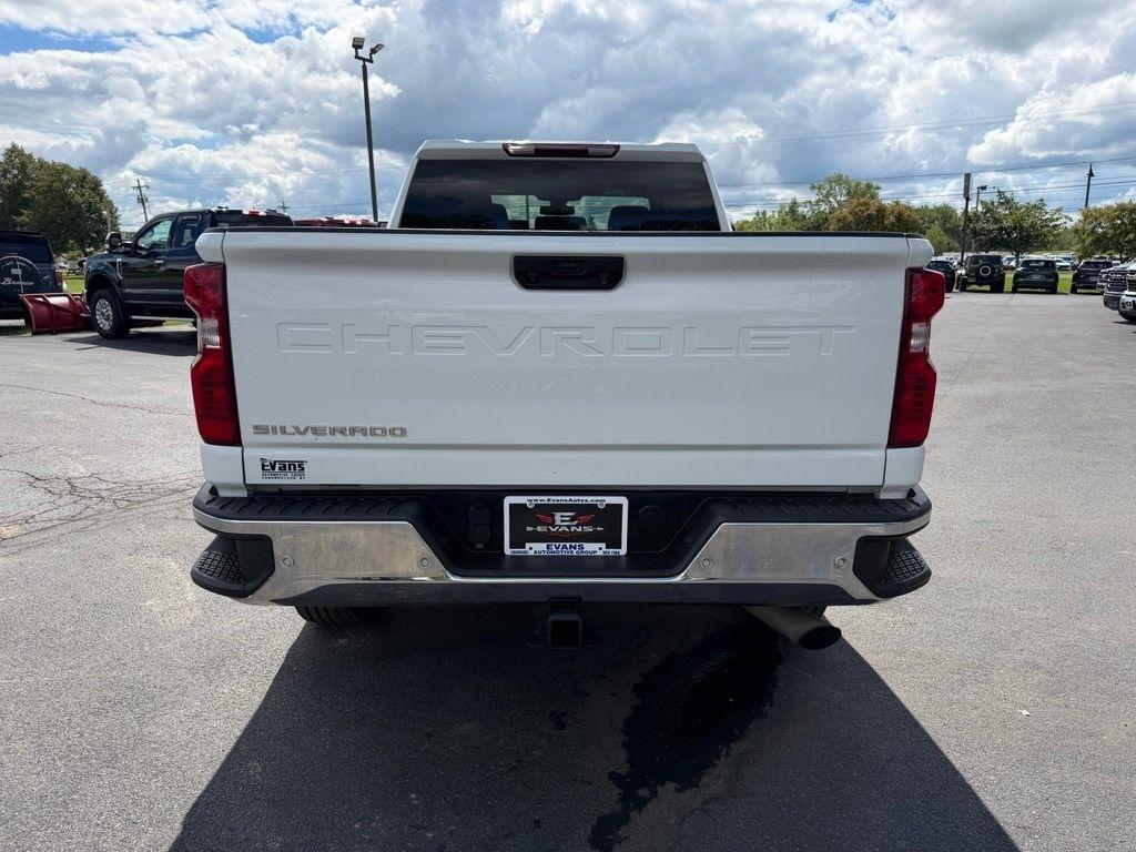 Chevrolet Silverado 2500HD Work Truck Crew Cab Long Box 4WD 2023