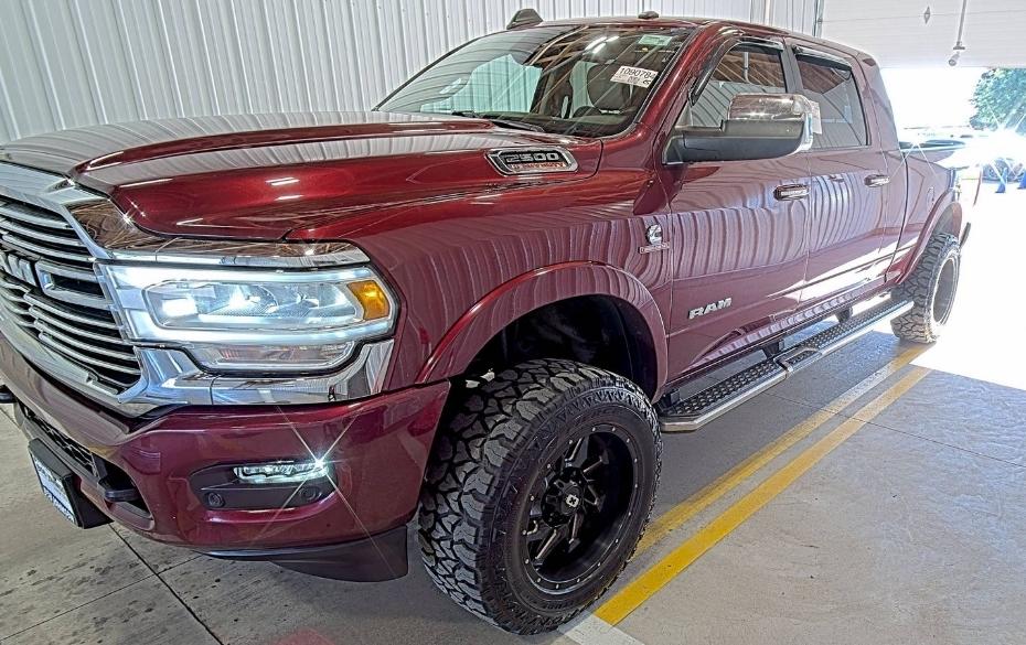 RAM 2500 Laramie Mega Cab 4WD 2021