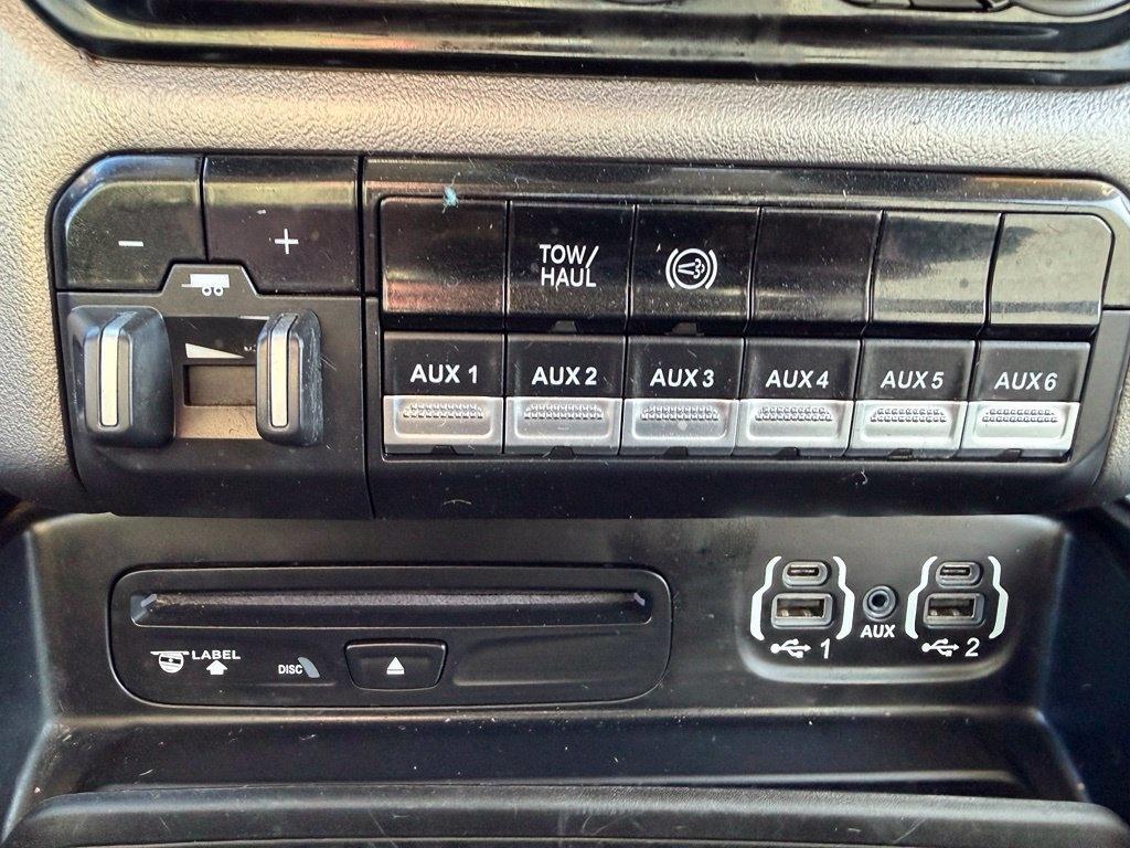 RAM 3500 Big Horn Crew Cab SWB 4WD 2019