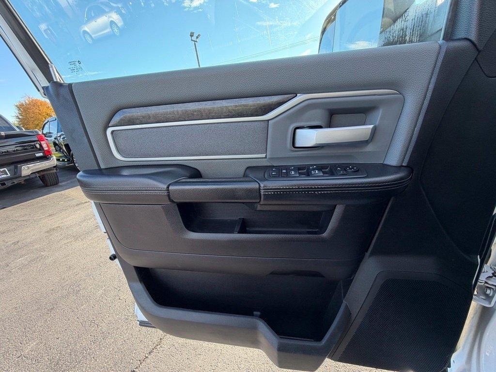 RAM 3500 Big Horn Crew Cab SWB 4WD 2019