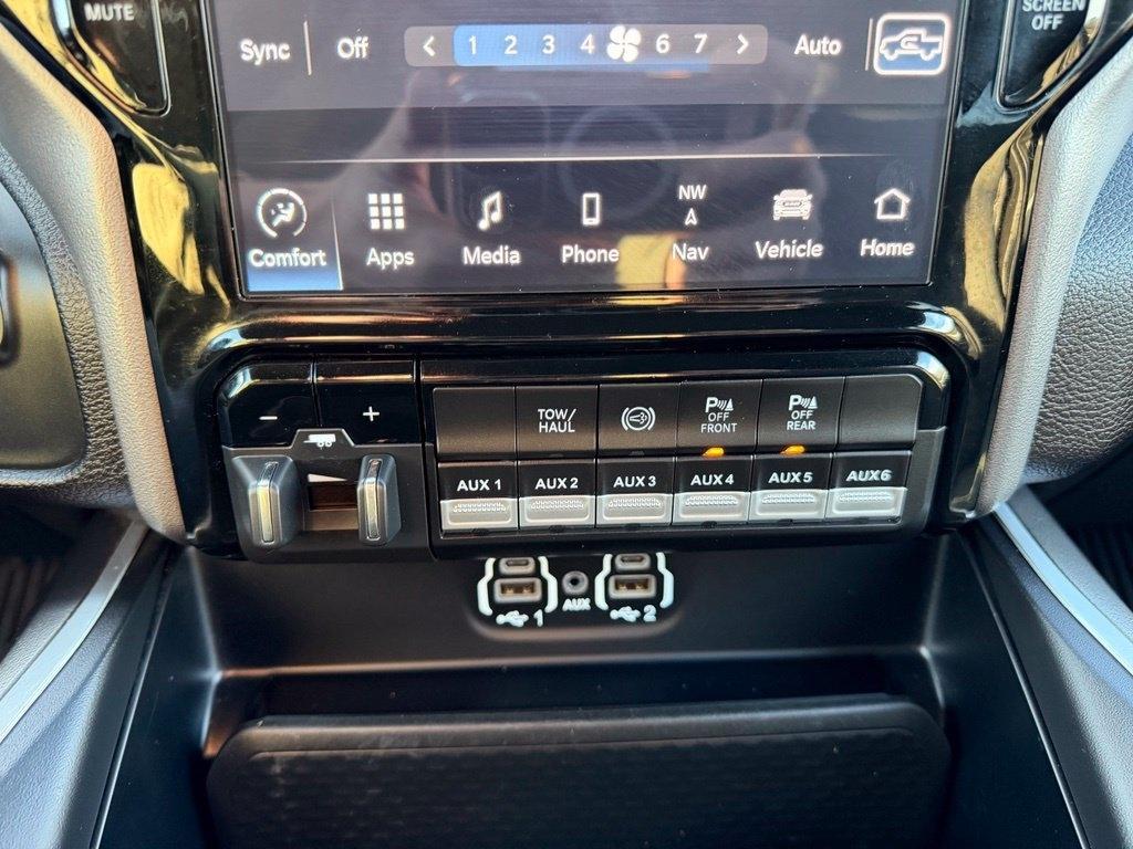 RAM 2500 Tradesman Crew Cab SWB 4WD 2024
