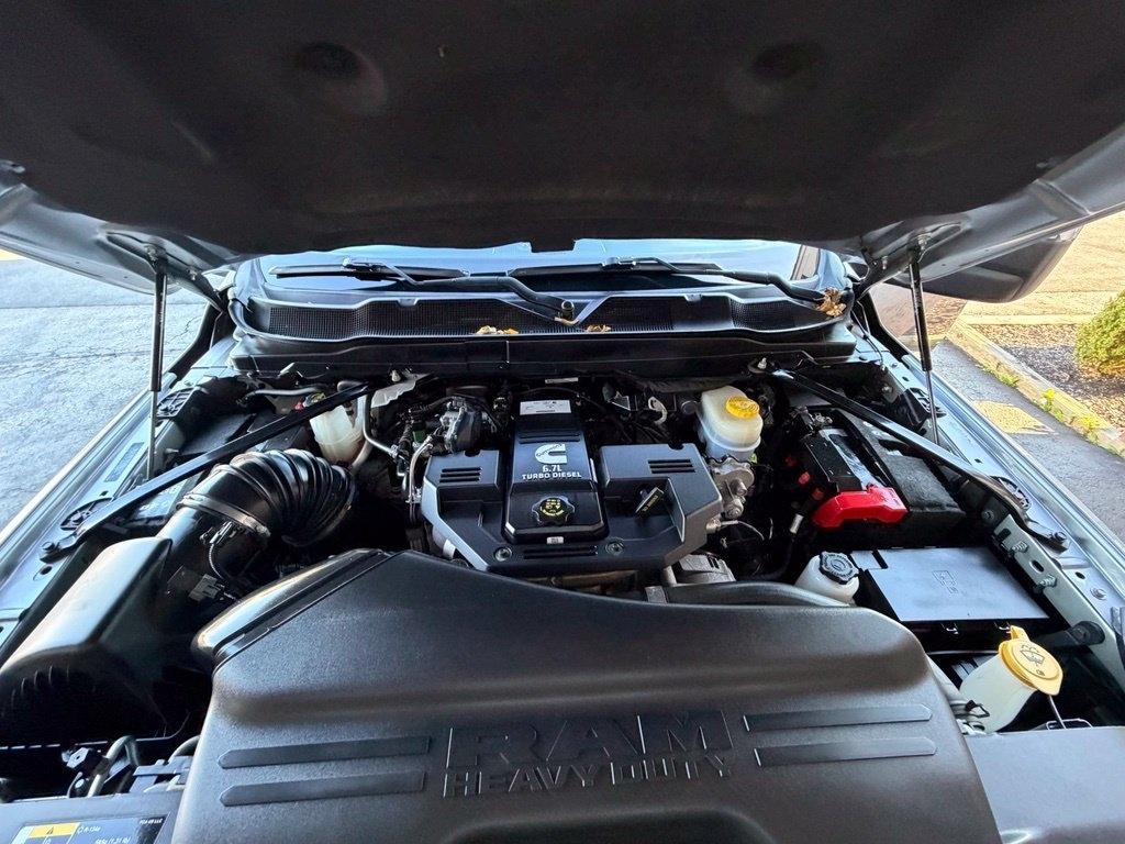 RAM 2500 Tradesman Crew Cab SWB 4WD 2024