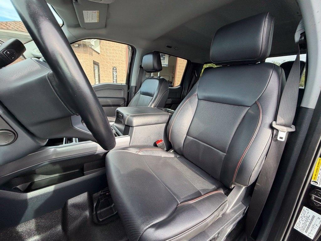 Ford F-350 SD Lariat Crew Cab 4WD DRW 2023