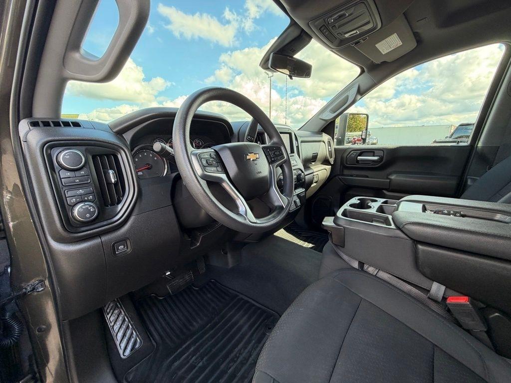 Chevrolet Silverado 2500HD Custom Crew Cab Short Box 4WD 2022