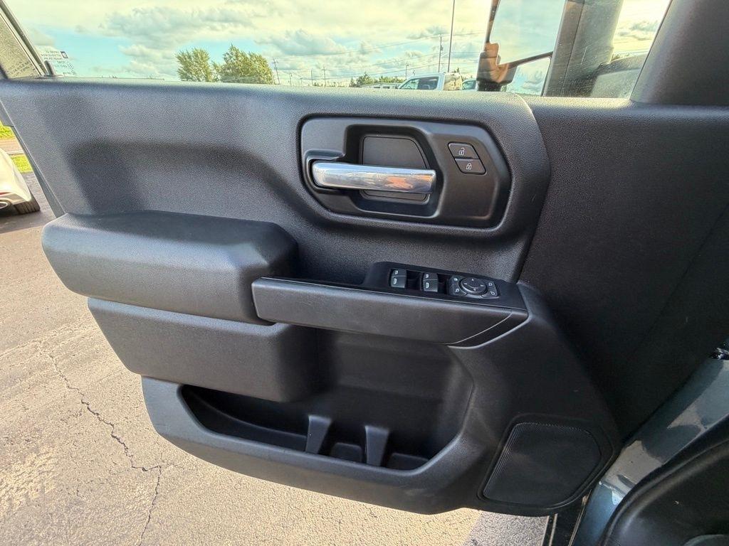 Chevrolet Silverado 2500HD Custom Crew Cab Short Box 4WD 2020