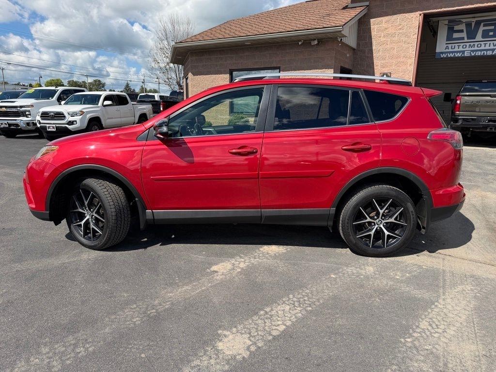 Toyota RAV4 SE 4WD 2017