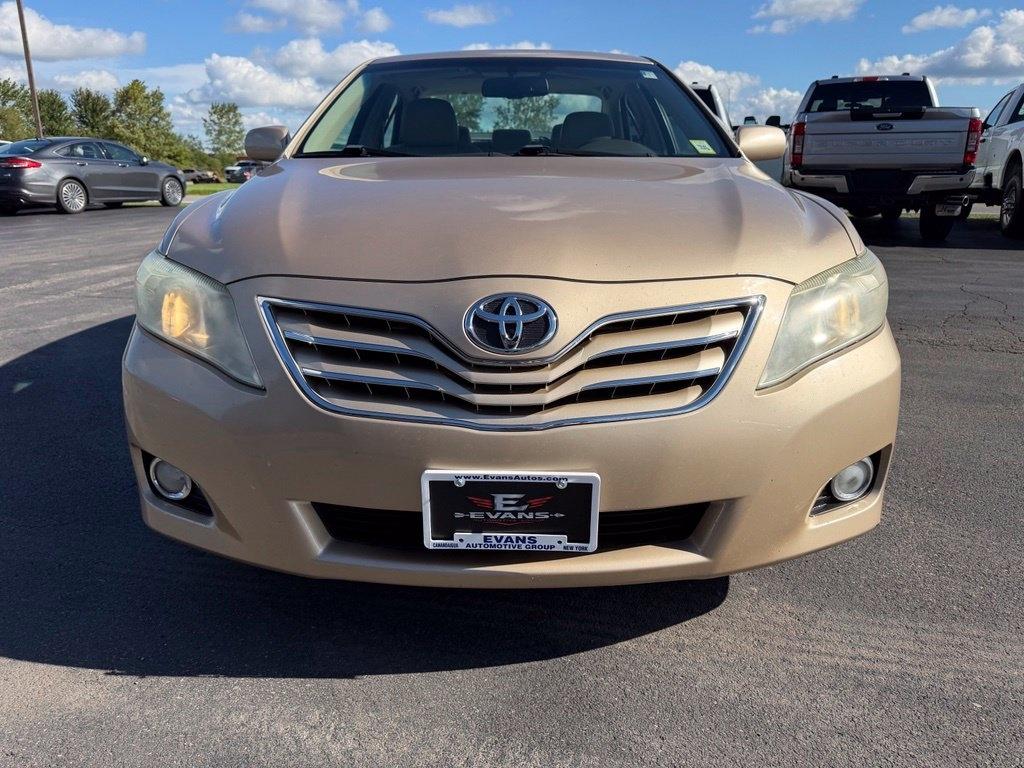 Toyota Camry XLE V6 6-Spd AT 2010