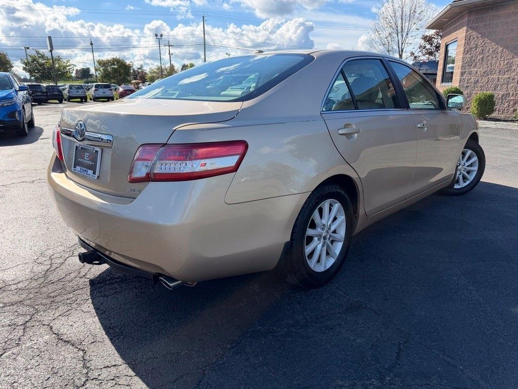 Toyota Camry XLE V6 6-Spd AT 2010